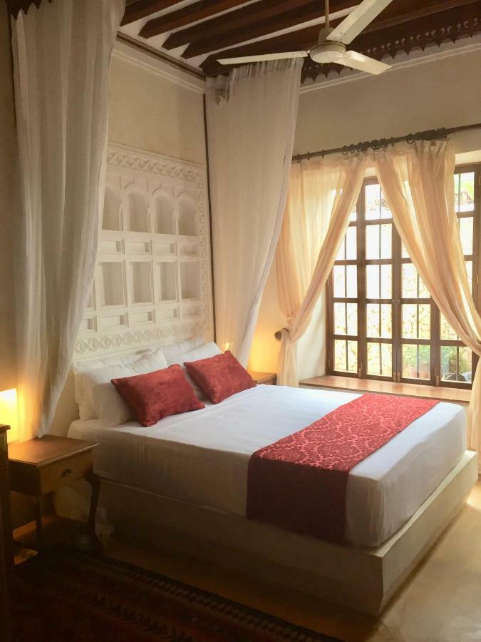 Beytsalam Bed & Breakfast Ламу Екстериор снимка